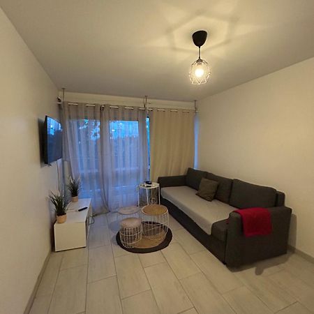 Appartement Ping-Pong Proche Gare Gagny Екстер'єр фото